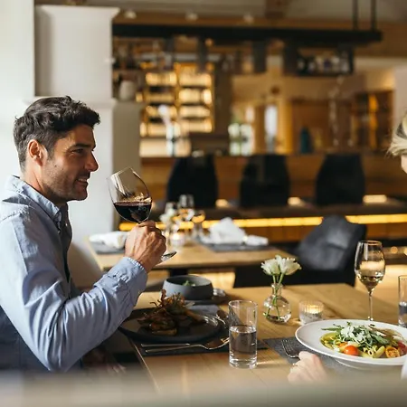 Feelfree Nature ホテル オエッツ